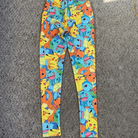 Pokémon Leggings Women’s Sz M/L Kanto Starters NWT - Picture 4 of 5
